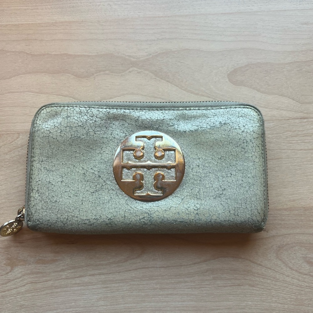 Authentic Tory burch wallet